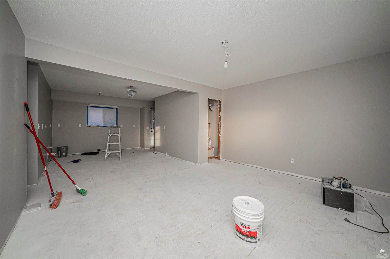 1406 Bel Air Drive, Junction City, KS 66441