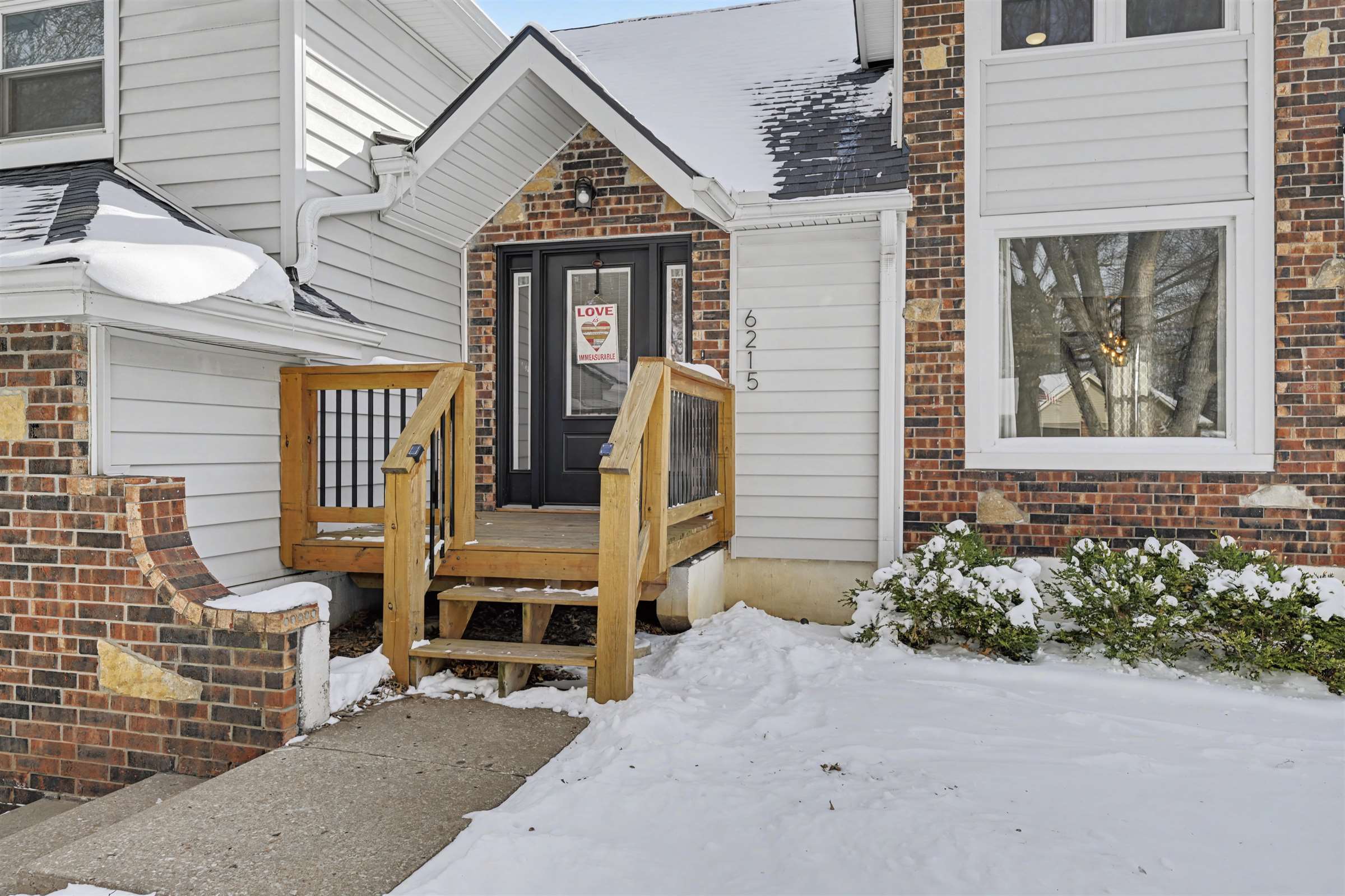 6215 NW Pine Ridge Road, Parkville, MO 64152