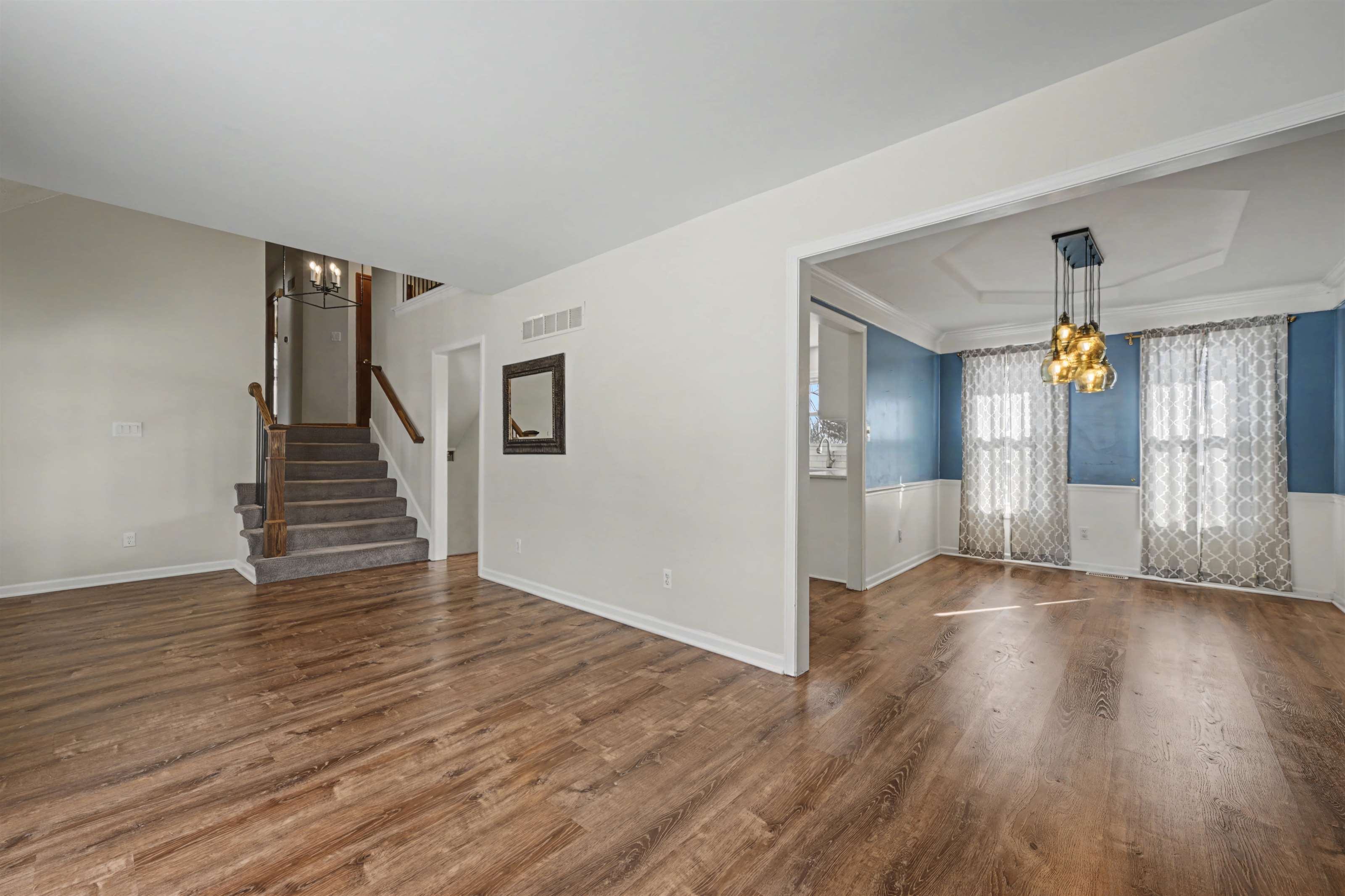 6215 NW Pine Ridge Road, Parkville, MO 64152