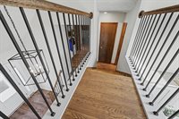 6215 NW Pine Ridge Road, Parkville, MO 64152