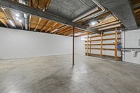 6215 NW Pine Ridge Road, Parkville, MO 64152