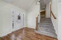 6215 NW Pine Ridge Road, Parkville, MO 64152