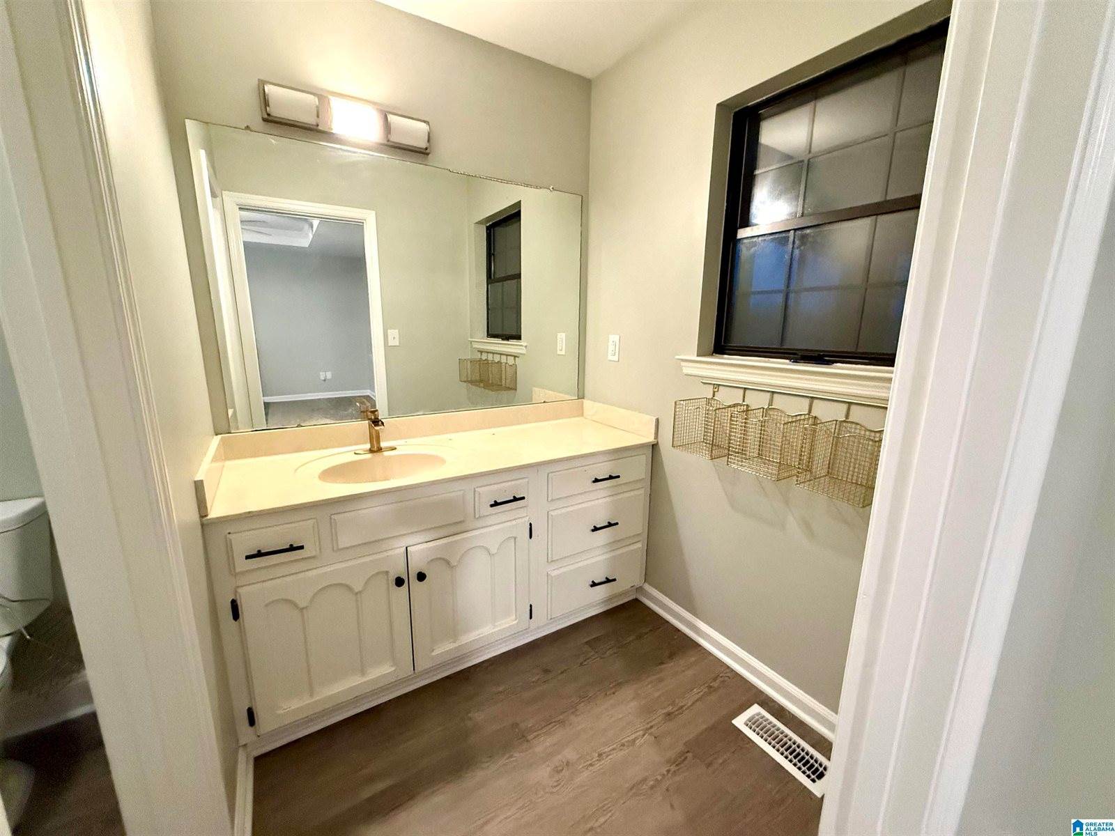 1737 Creely Drive, Birmingham, AL 35235