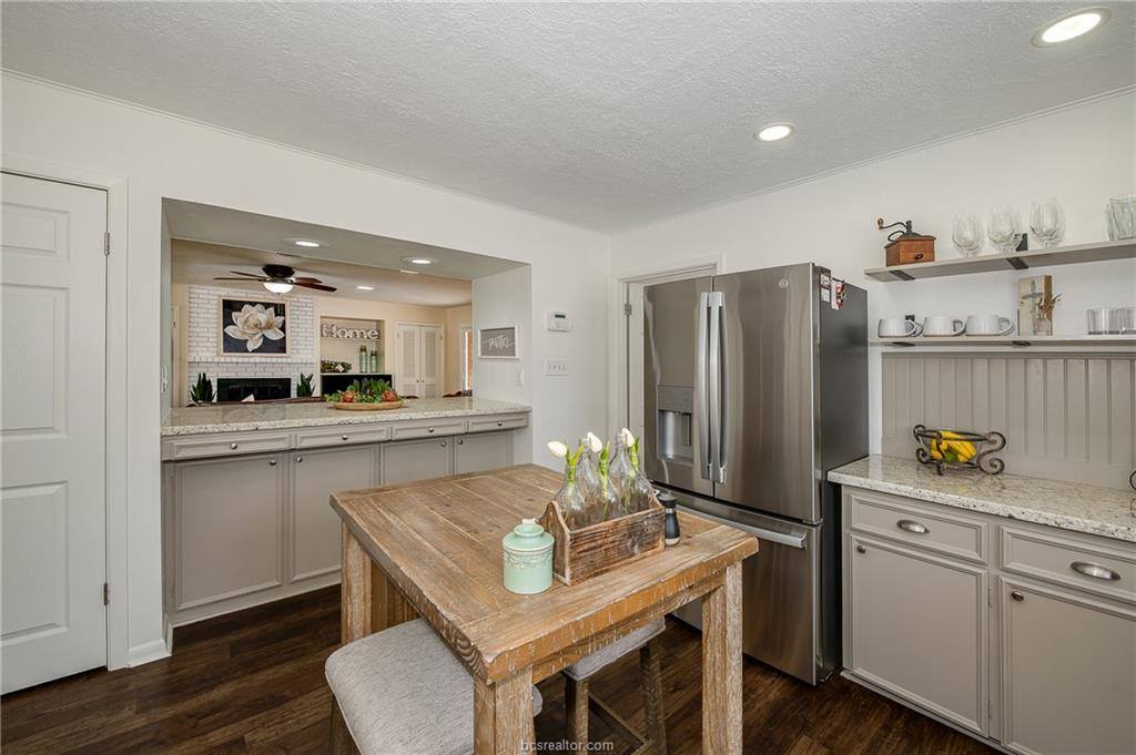 3616 Sweetbriar Drive, Bryan, TX 77802