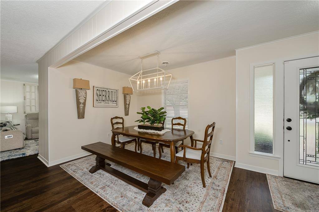 3616 Sweetbriar Drive, Bryan, TX 77802