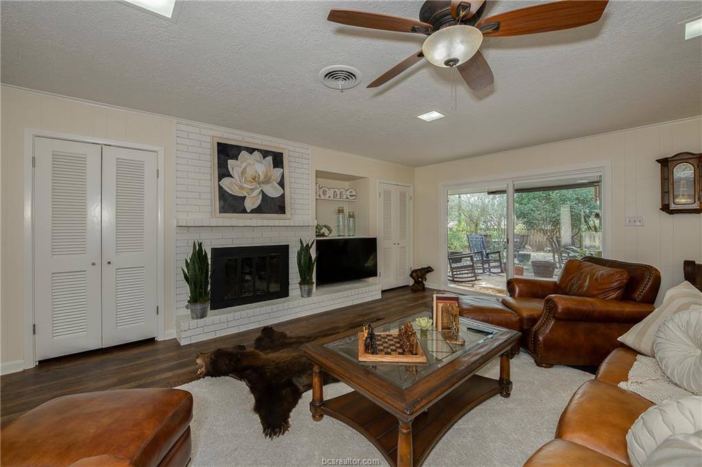 3616 Sweetbriar Drive, Bryan, TX 77802