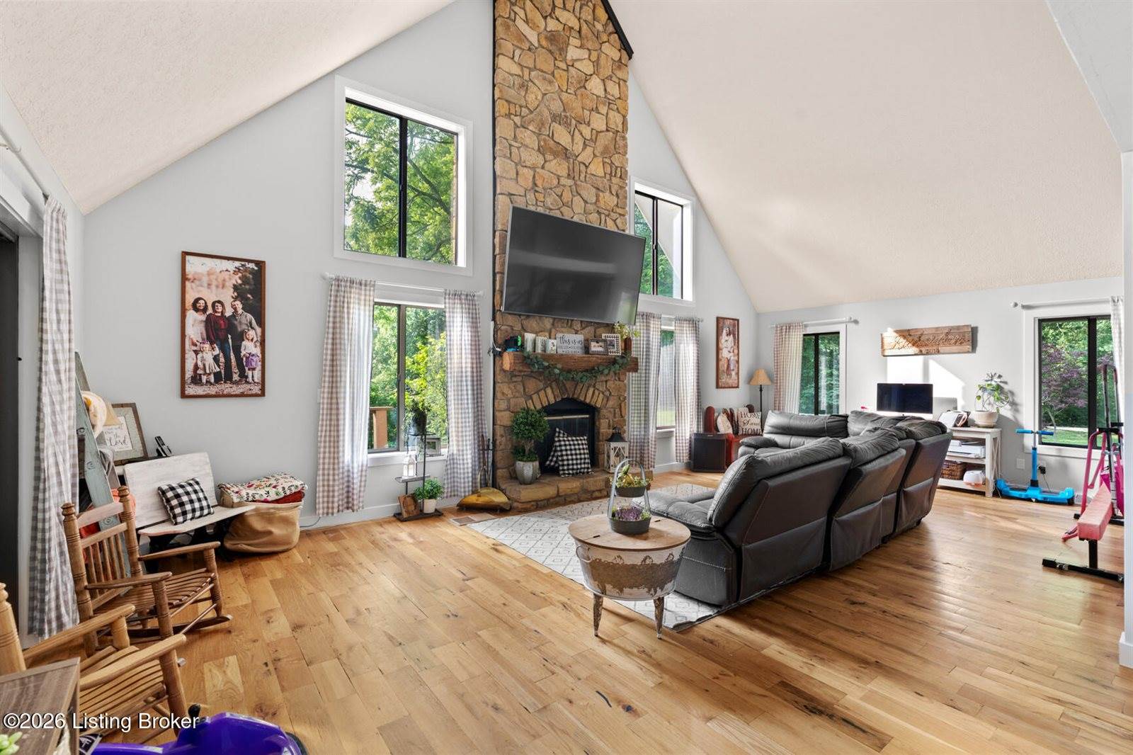 410 Cedar Flats Rd, Battletown, KY 40104