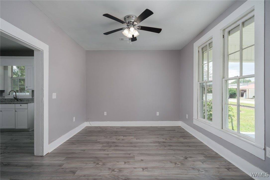 69 2nd Avenue, Moundville, AL 35474