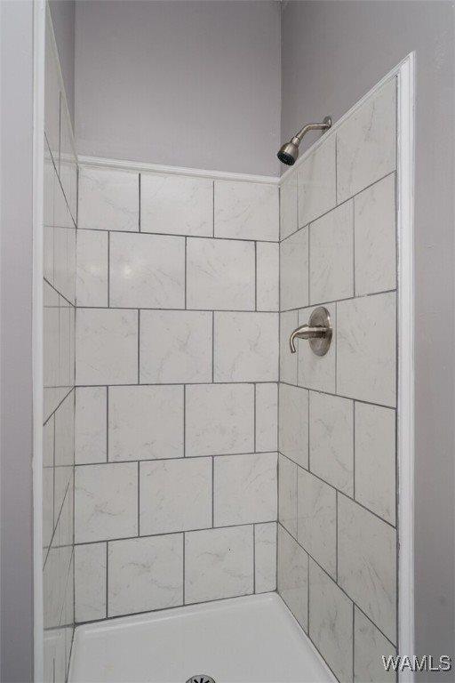 69 2nd Avenue, Moundville, AL 35474