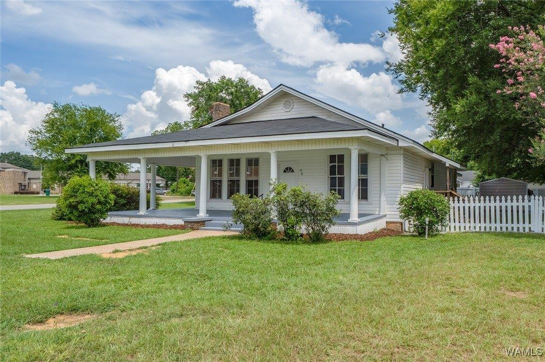 69 2nd Avenue, Moundville, AL 35474