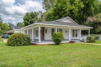 69 2nd Avenue, Moundville, AL 35474