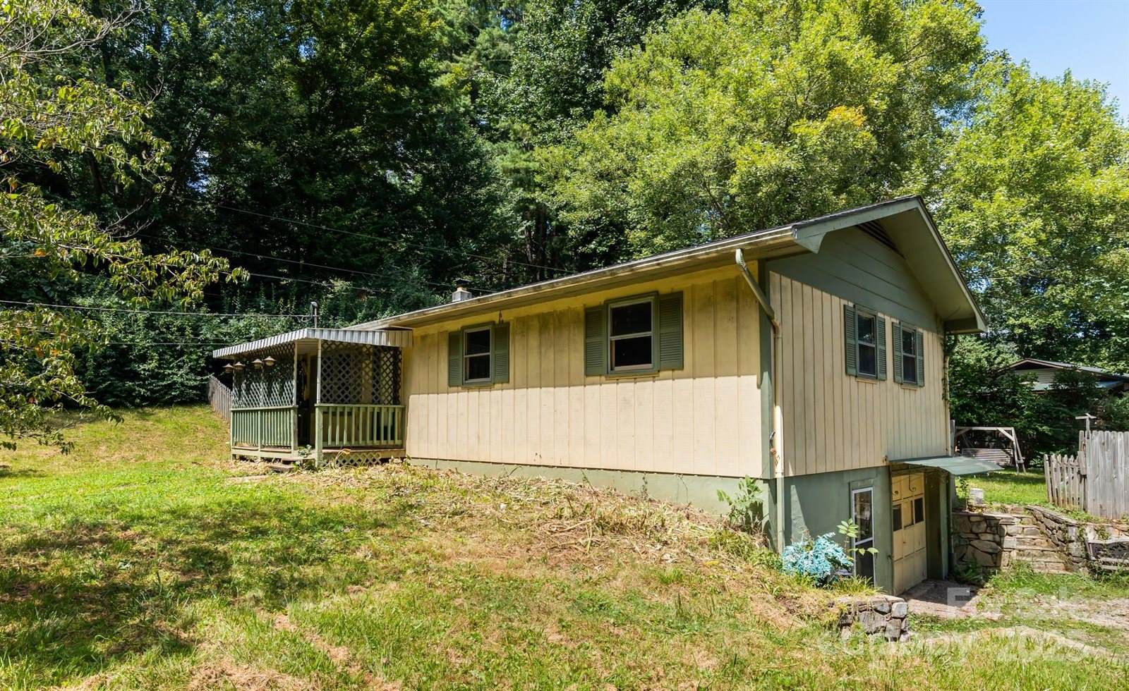 106 Culpepper Drive, Waynesville, NC 28786