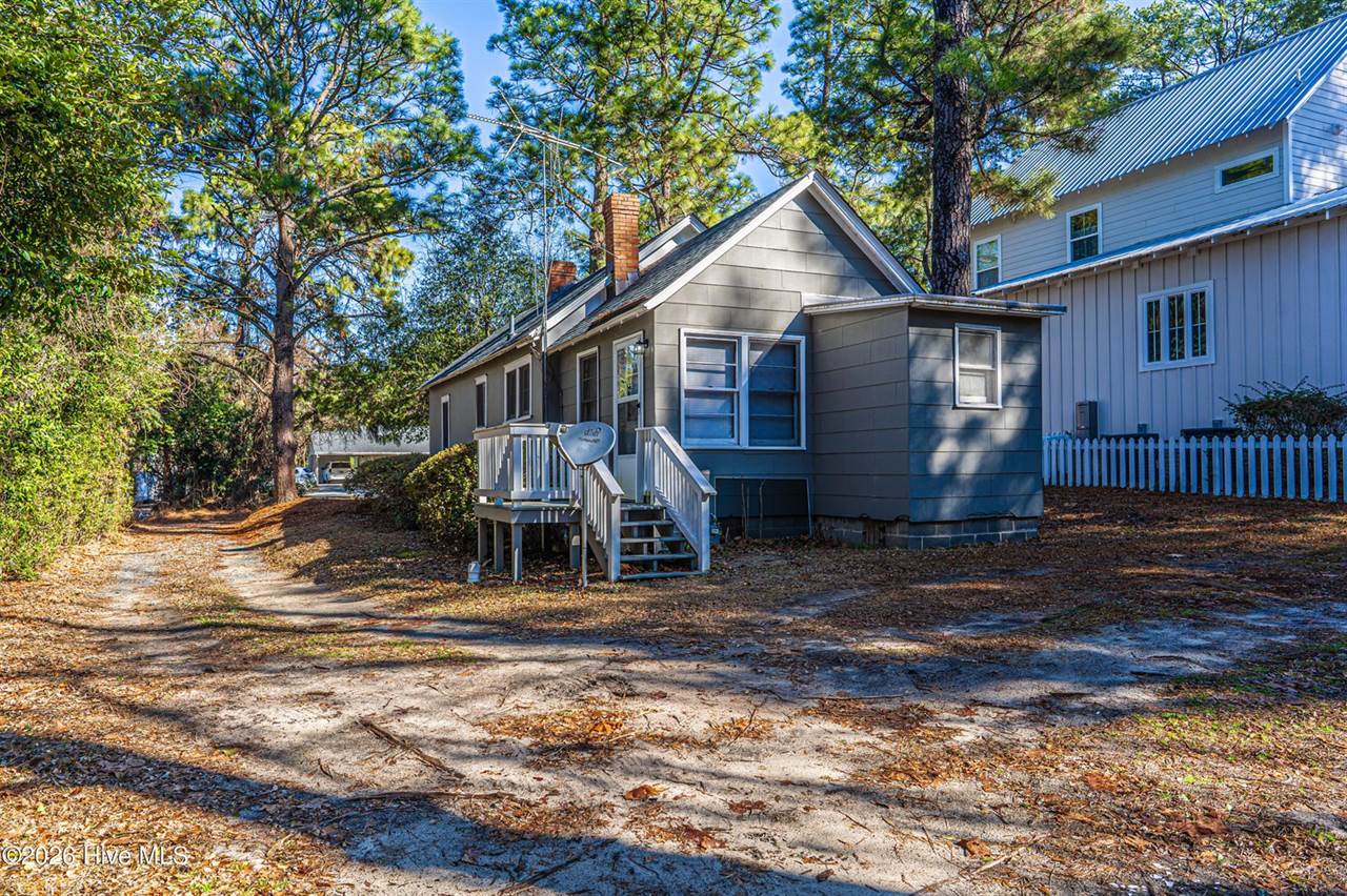 350 West Connecticut Avenue, Southern Pines, NC 28387