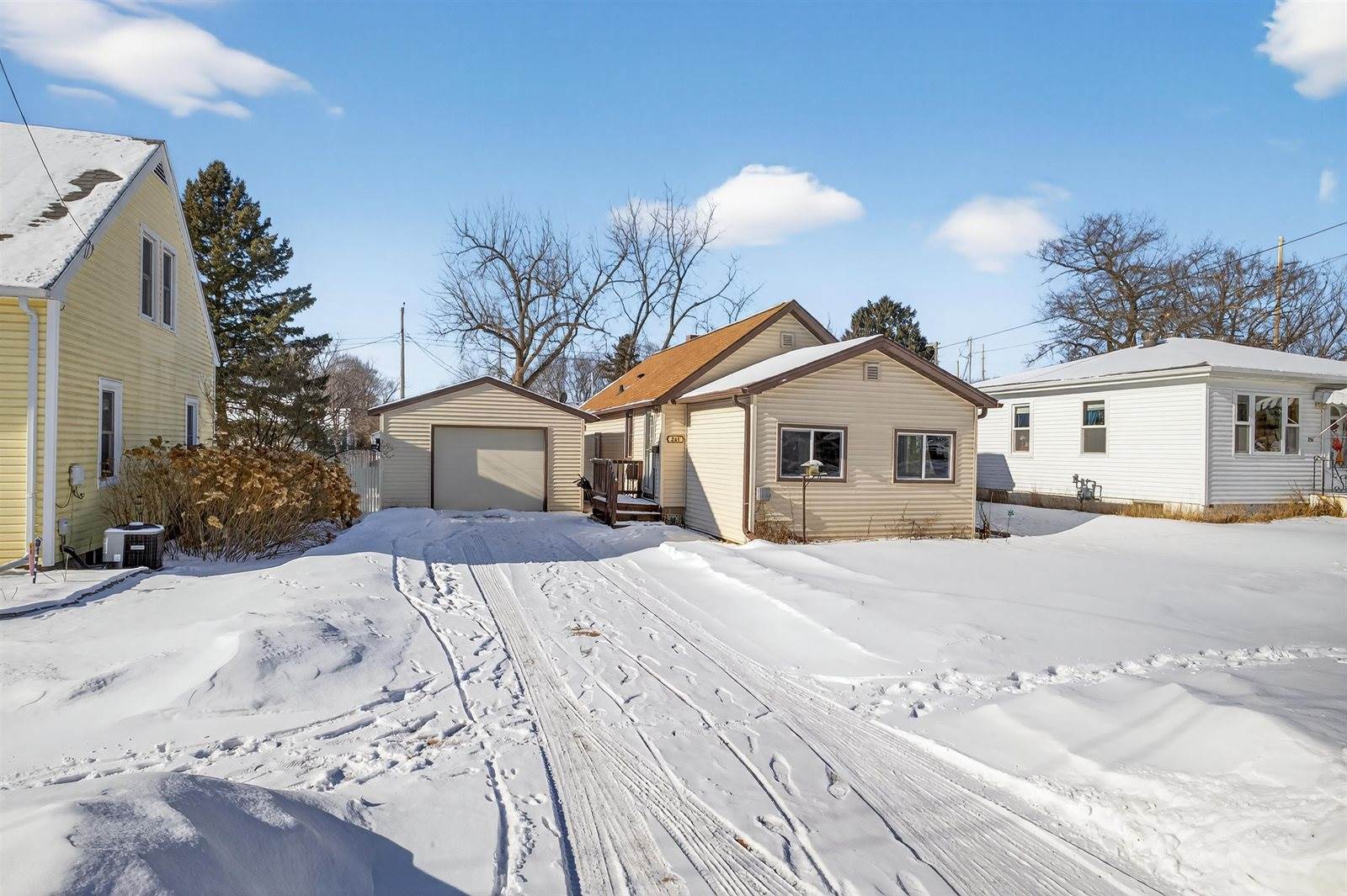 241 16th Avenue North, Wisconsin Rapids, WI 54495