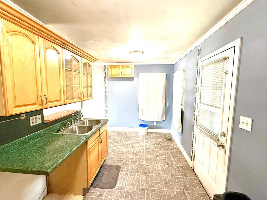 2513, Greenwood, SC 29646