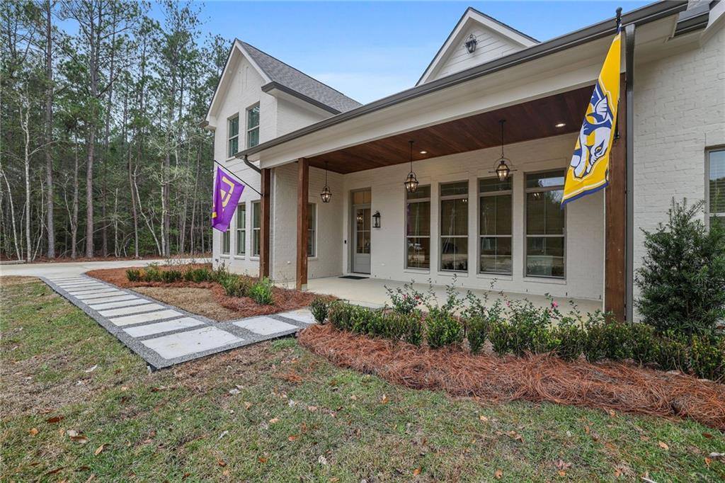 23165 Jarrell Drive, Abita Springs, LA 70420