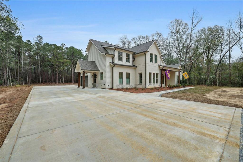 23165 Jarrell Drive, Abita Springs, LA 70420