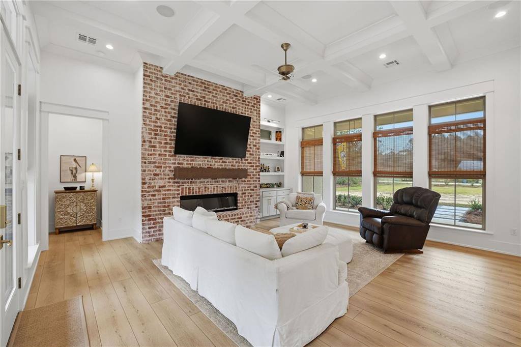 23165 Jarrell Drive, Abita Springs, LA 70420