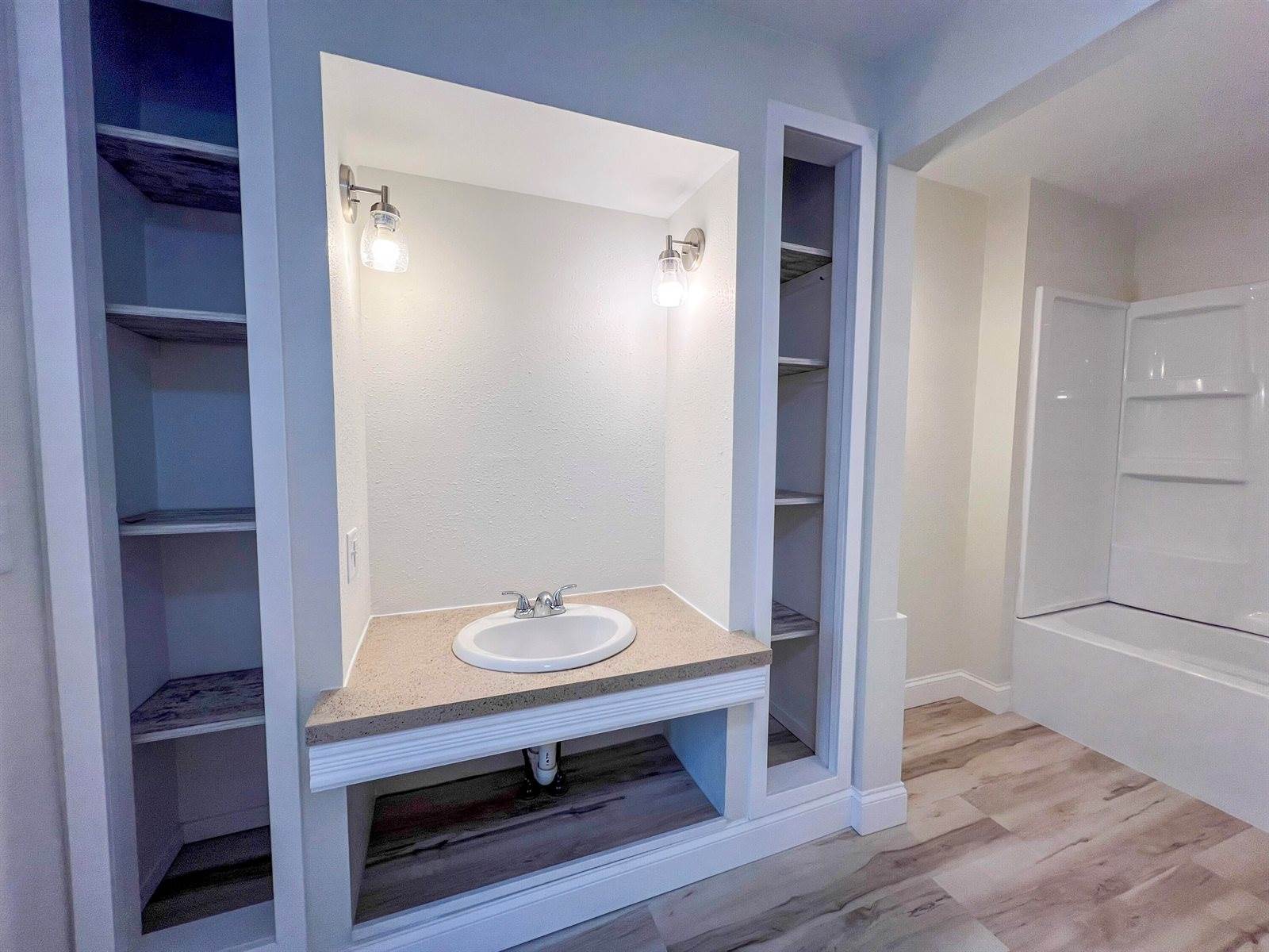 537 Main St, Cashton, WI 54619