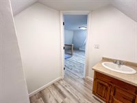 537 Main St, Cashton, WI 54619