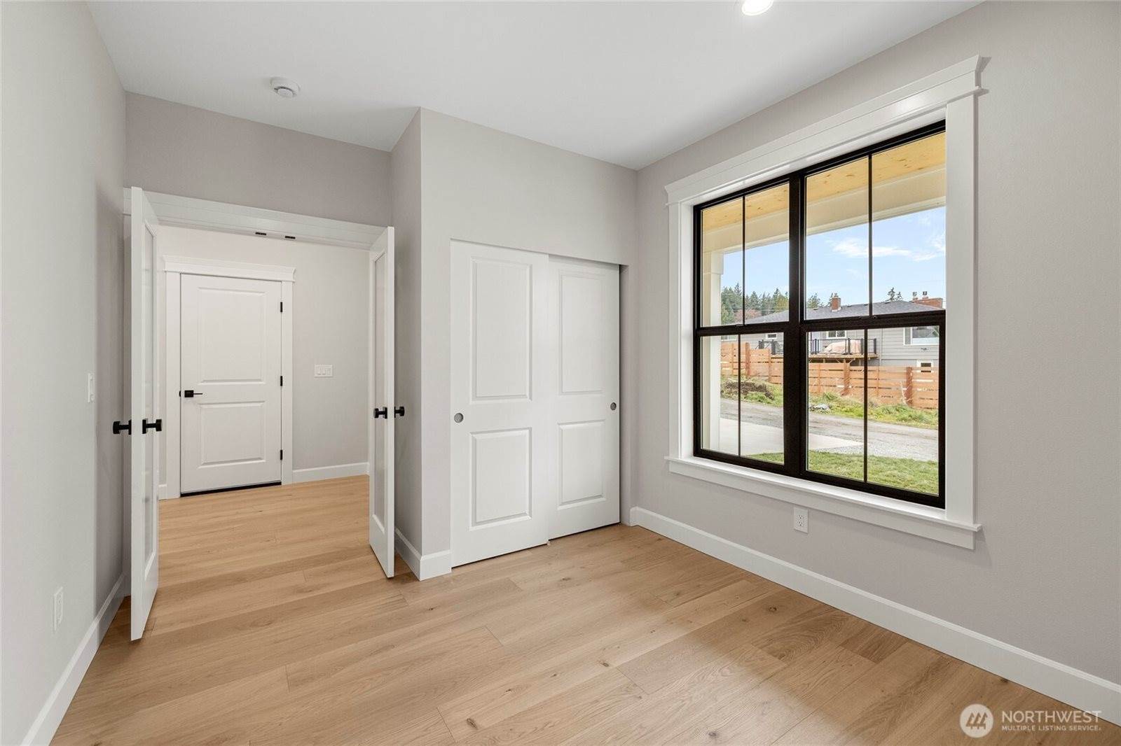 1211 King Street, Anacortes, WA 98221