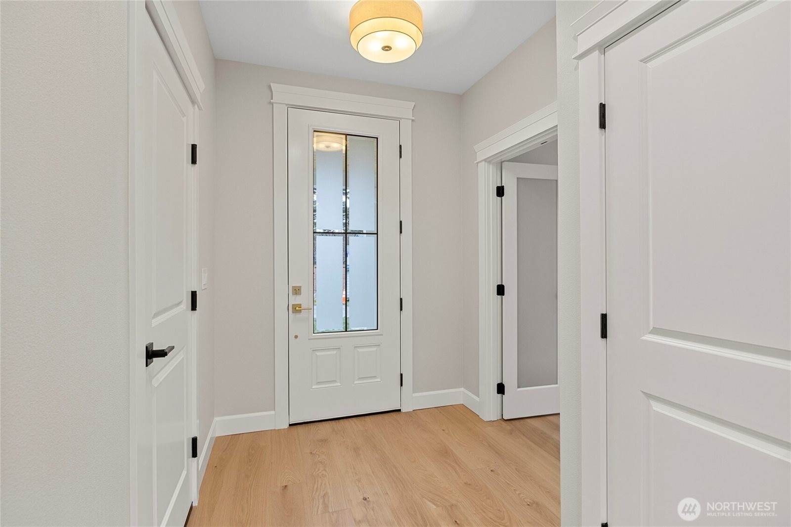 1211 King Street, Anacortes, WA 98221