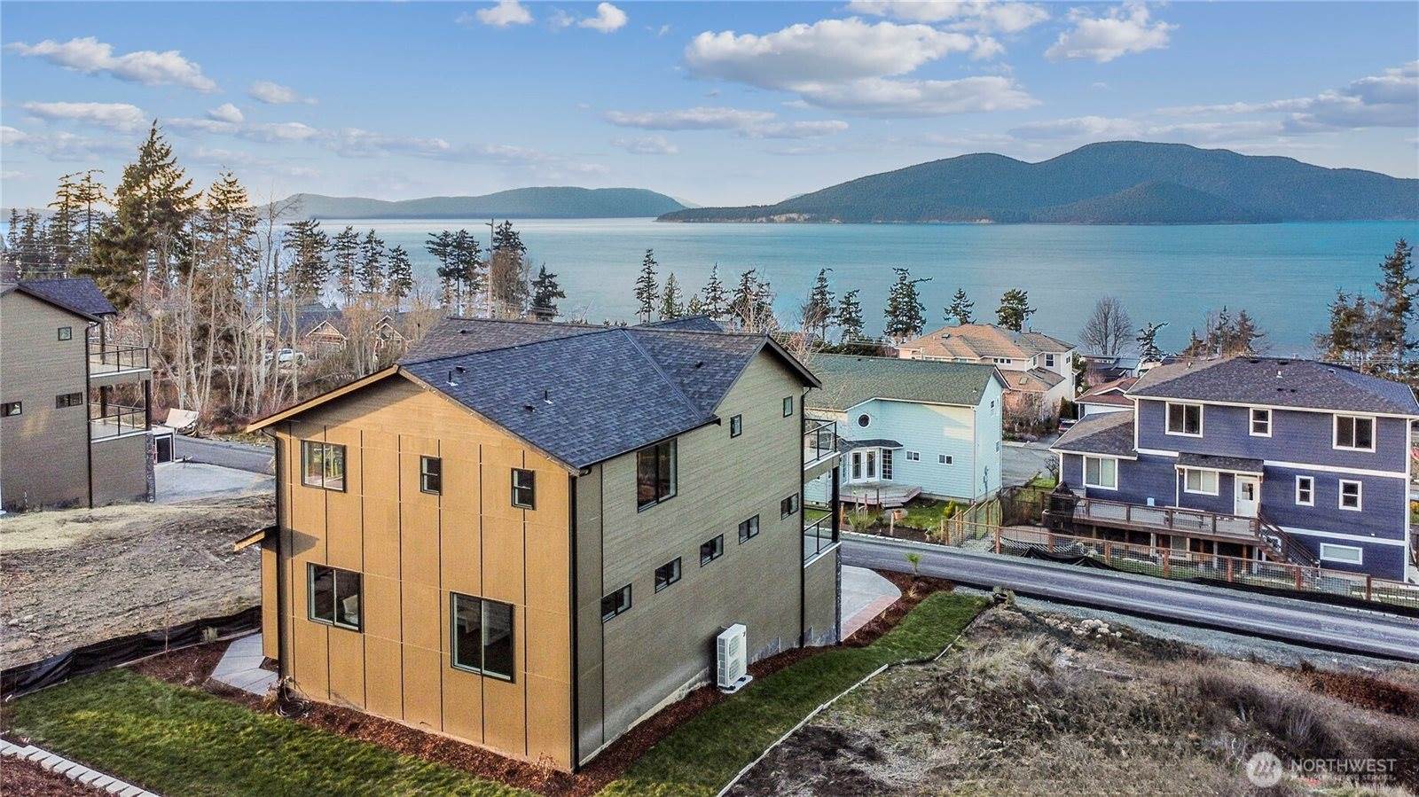 3706 West 3rd Street, Anacortes, WA 98221