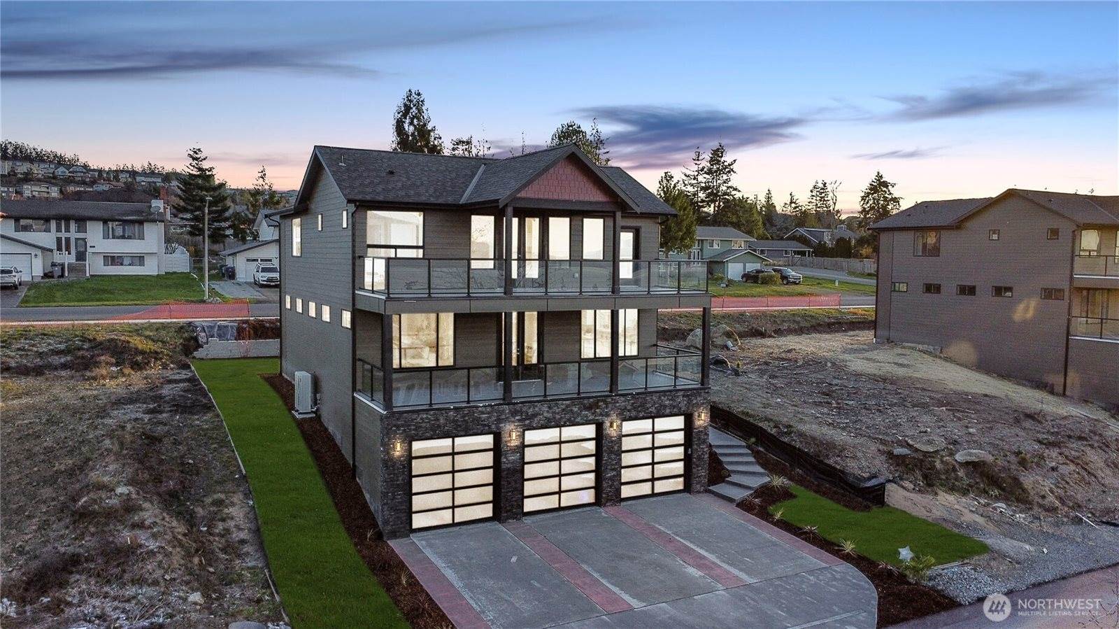 3706 West 3rd Street, Anacortes, WA 98221