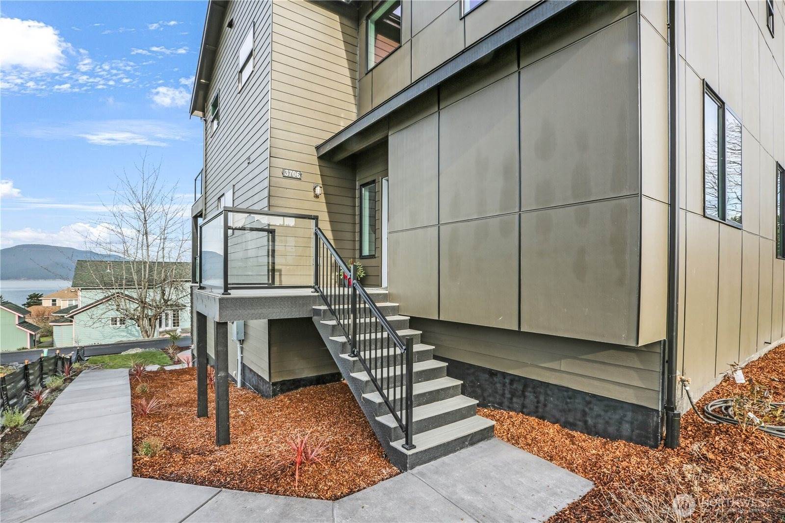 3706 West 3rd Street, Anacortes, WA 98221