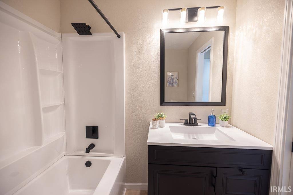 1208 Layton Road, Anderson, IN 46011