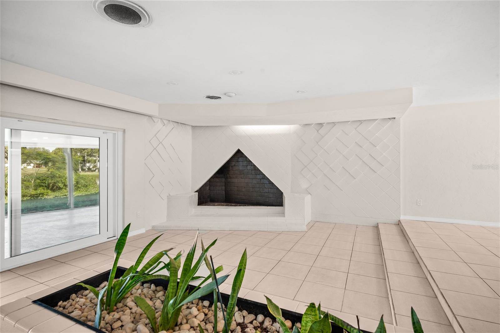 801 Pinellas Point Drive South, Saint Petersburg, FL 33705