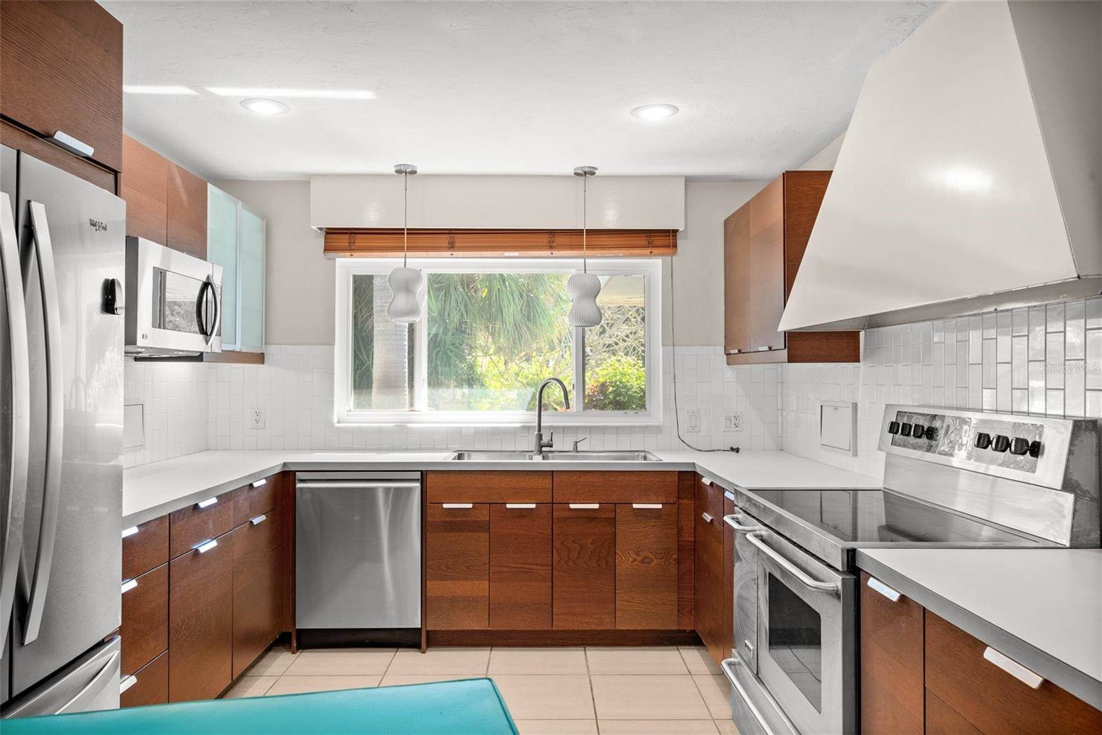 801 Pinellas Point Drive South, Saint Petersburg, FL 33705