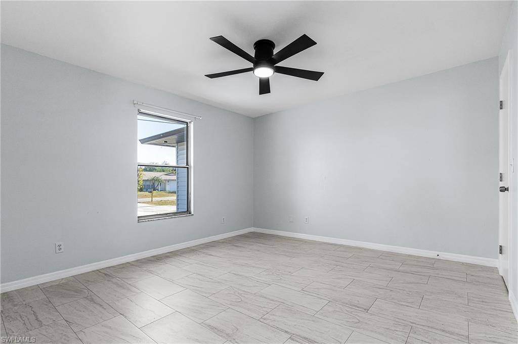 17176 Phlox Dr, Fort Myers, FL 33967