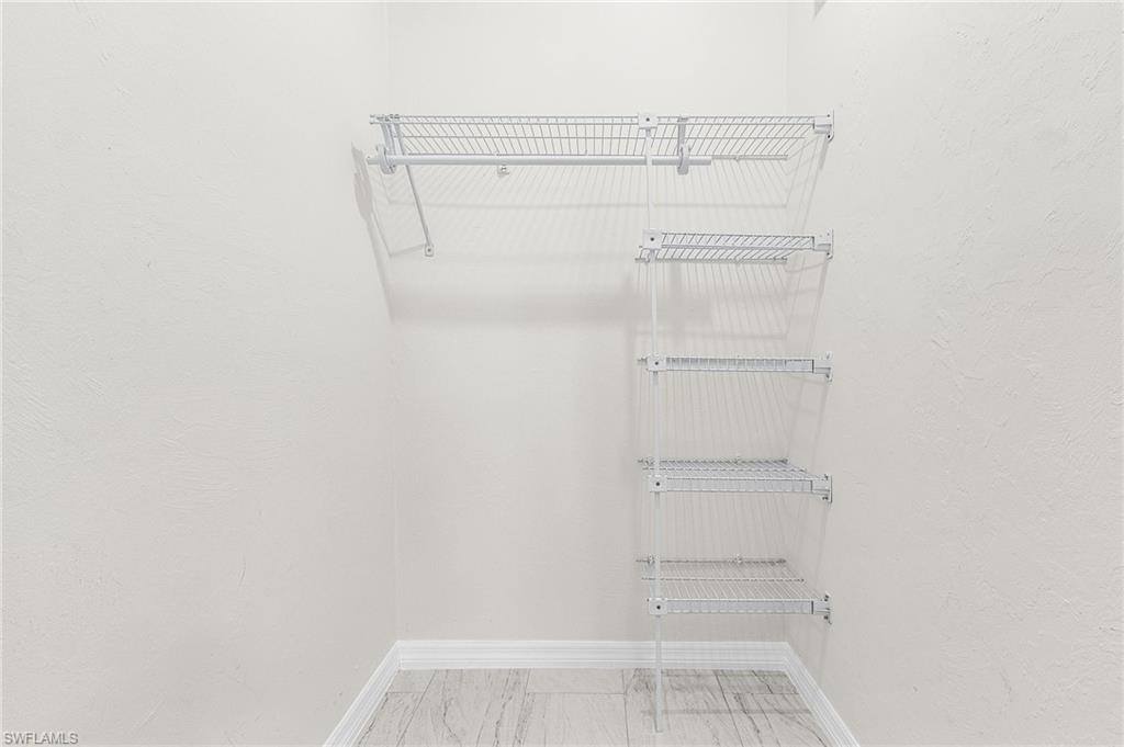 17176 Phlox Dr, Fort Myers, FL 33967