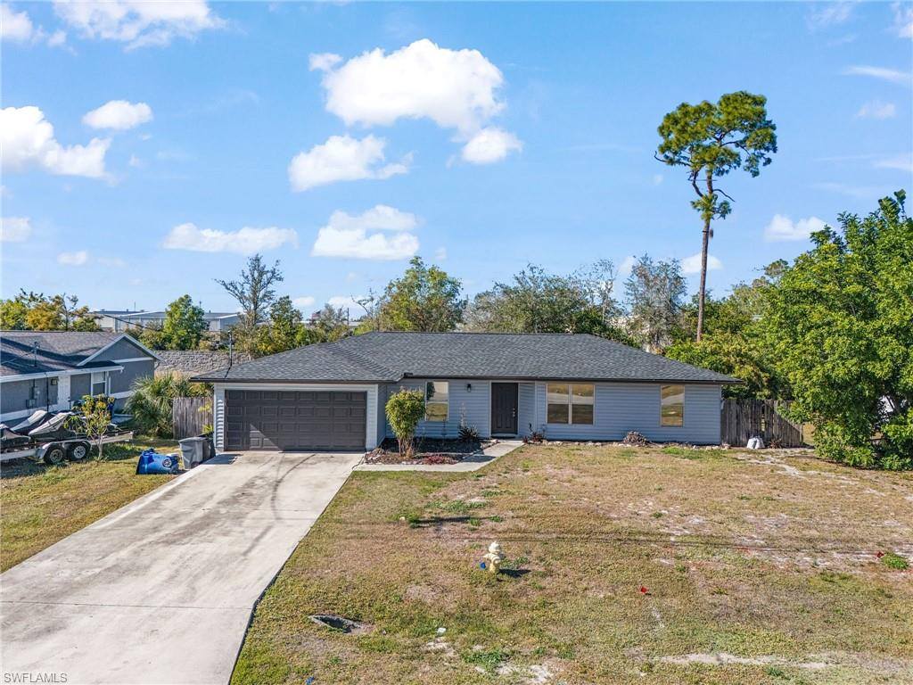 17176 Phlox Dr, Fort Myers, FL 33967