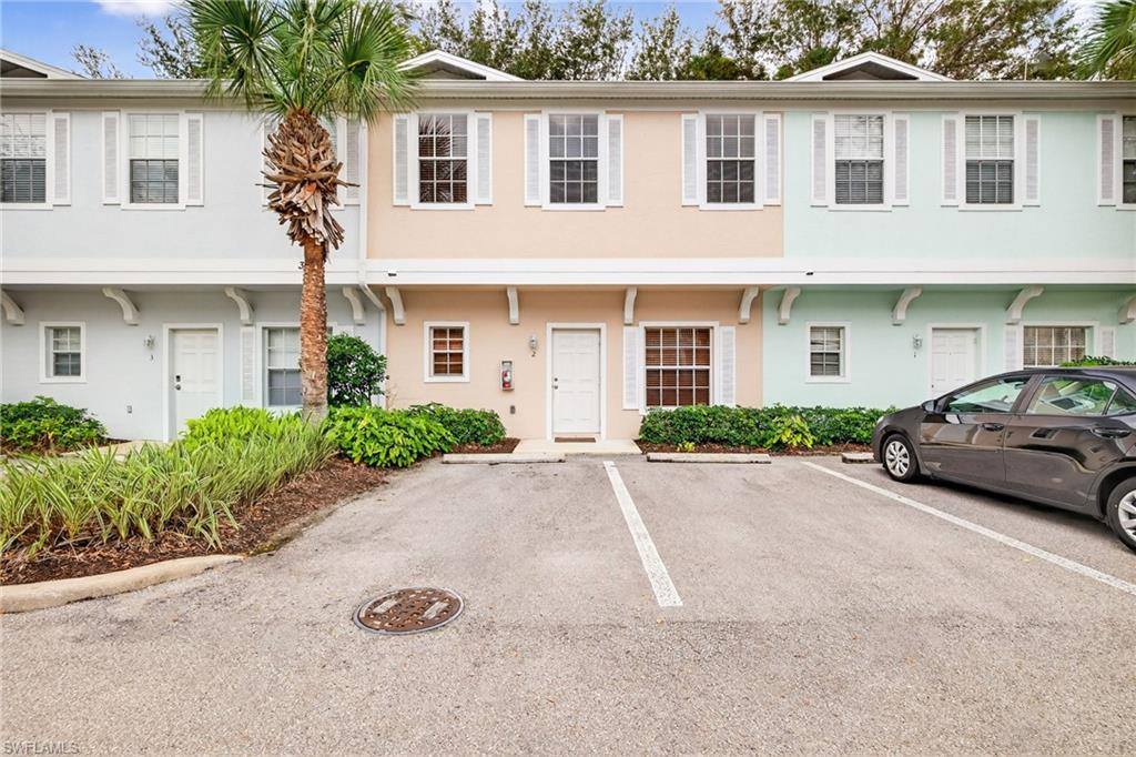 3258 Tamara DR 2, Naples, FL 34109