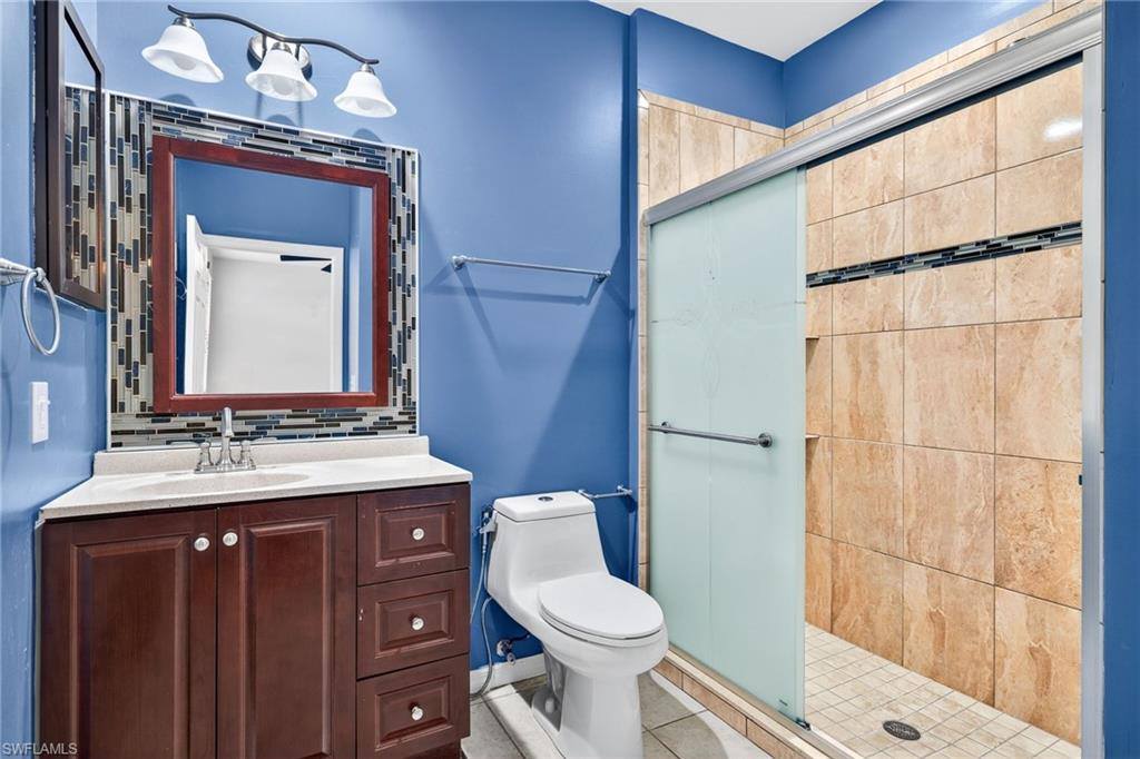 3258 Tamara DR 2, Naples, FL 34109