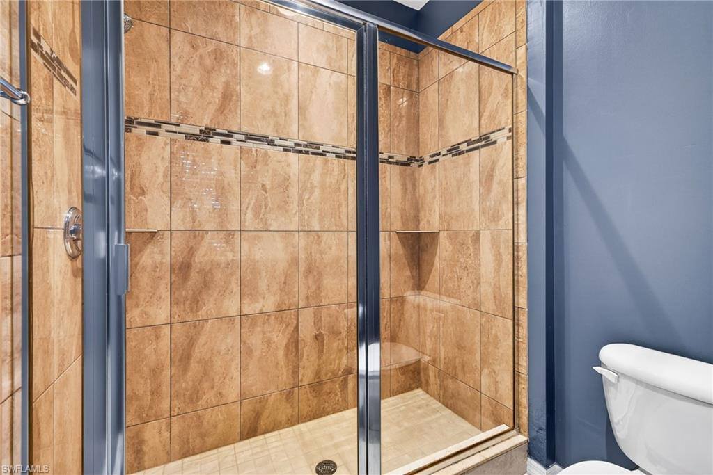 3258 Tamara DR 2, Naples, FL 34109