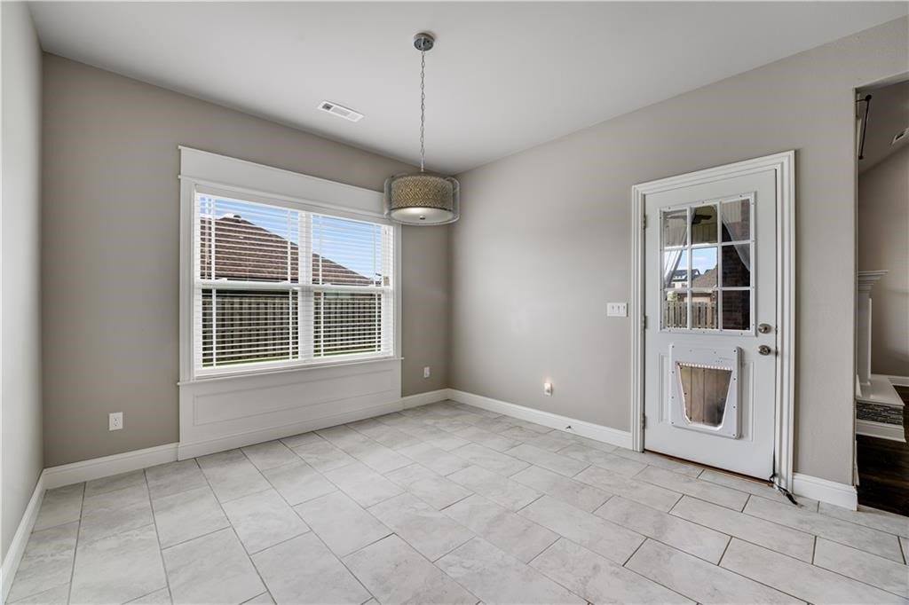 2505 SW Worthington Avenue, Bentonville, AR 72713