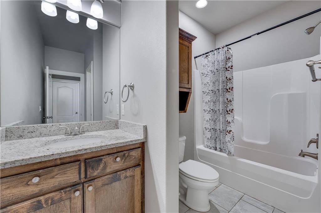 2505 SW Worthington Avenue, Bentonville, AR 72713