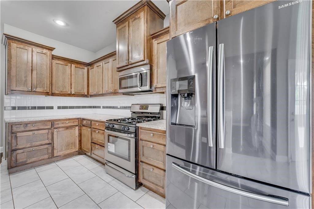 2505 SW Worthington Avenue, Bentonville, AR 72713