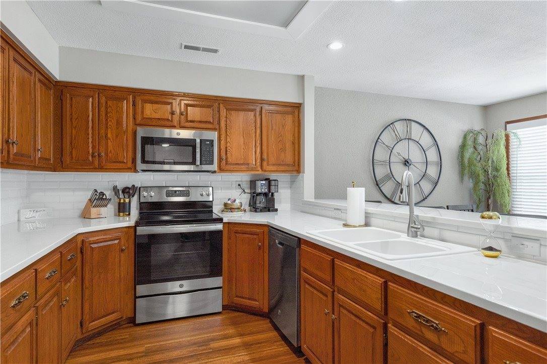 6 Connie Lane, Bella Vista, AR 72715