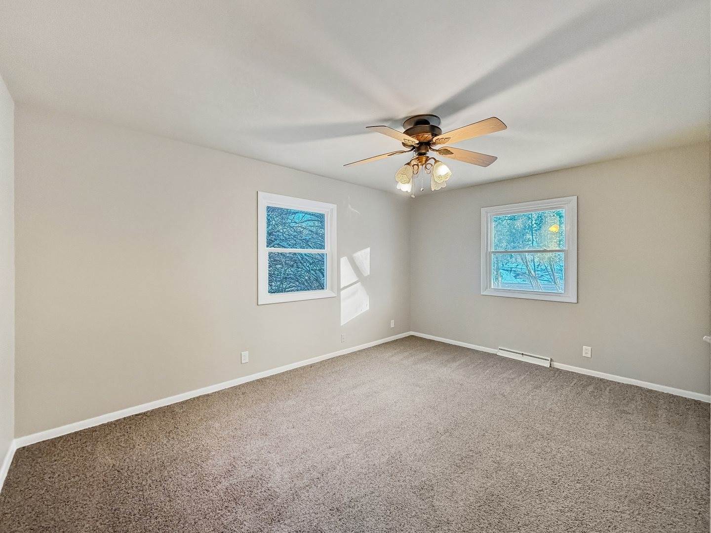 1734 West Stephenson Street, Freeport, IL 61032