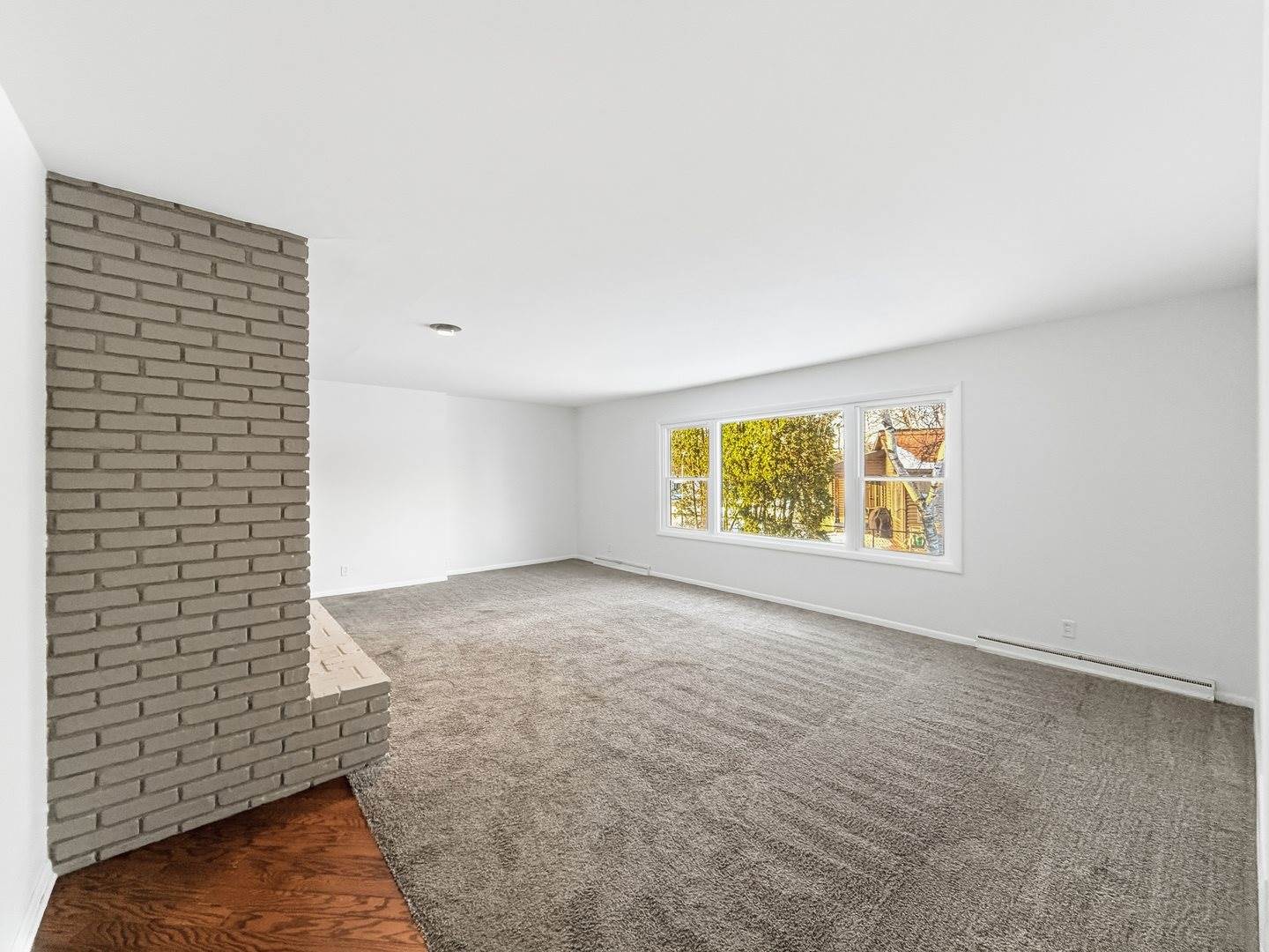 1734 West Stephenson Street, Freeport, IL 61032