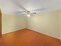 657 North Greenfield Drive, Freeport, IL 61032