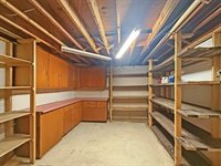 657 North Greenfield Drive, Freeport, IL 61032