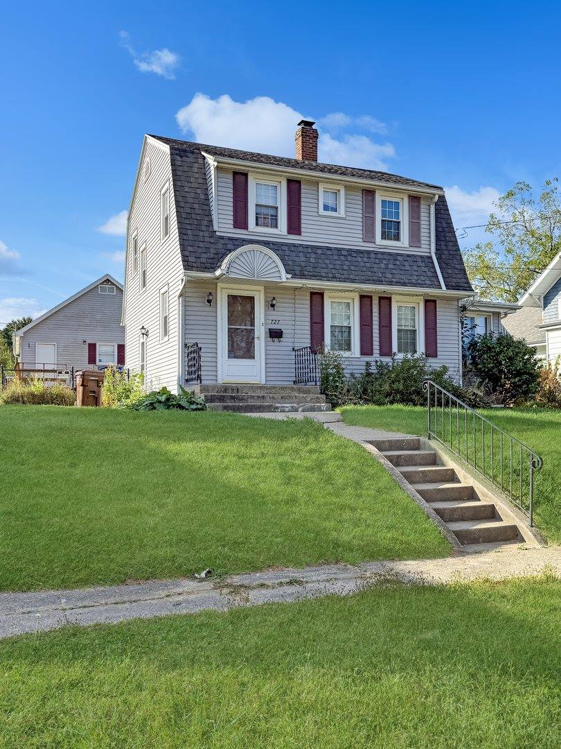 727 East Garden Street, Freeport, IL 61032