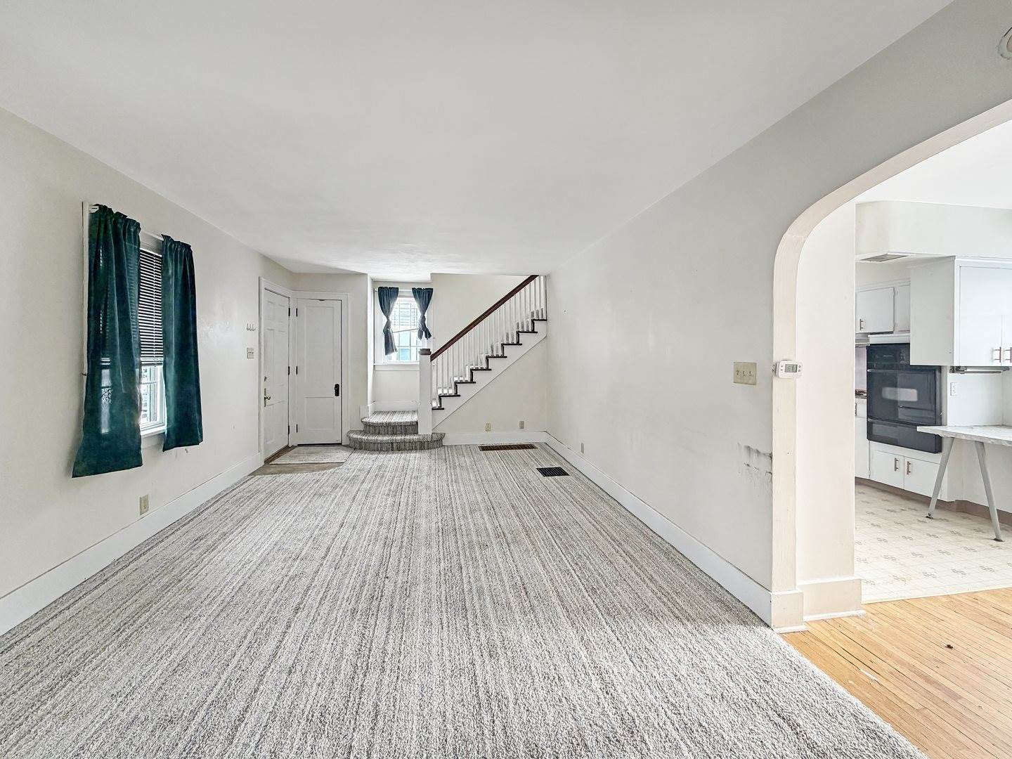 727 East Garden Street, Freeport, IL 61032