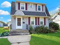 727 East Garden Street, Freeport, IL 61032