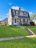 727 East Garden Street, Freeport, IL 61032